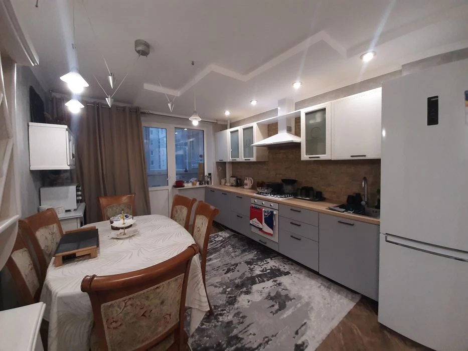 Продам 3кім, Новомістенська, Меблі та техніка