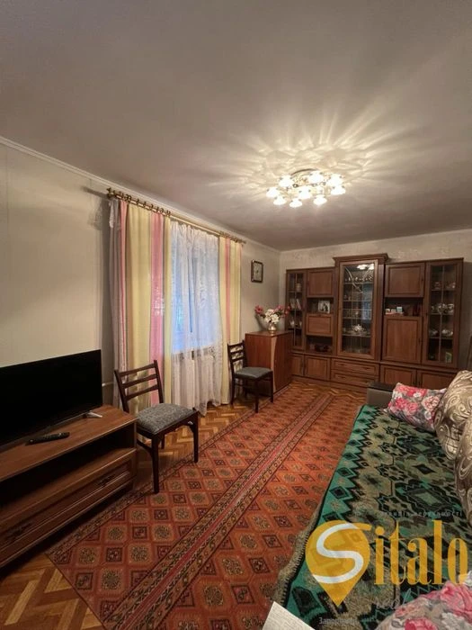 Продається 1-к квартира по вул. Республіканській (044)