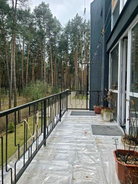Продаж або обмін, студії під чистову обробку в ЖК "Forest Ap