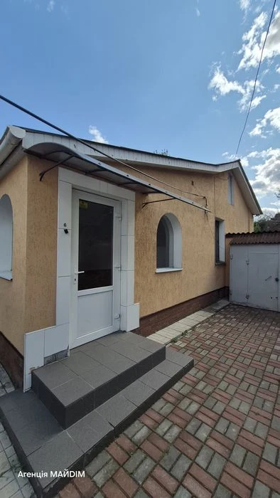 Продаж двокімнатної квартири