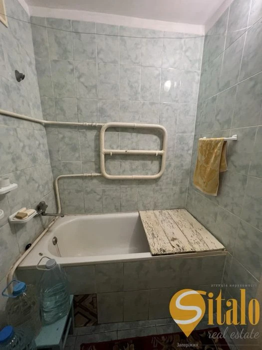 Продається 1-к квартира по вул. Республіканській (044)