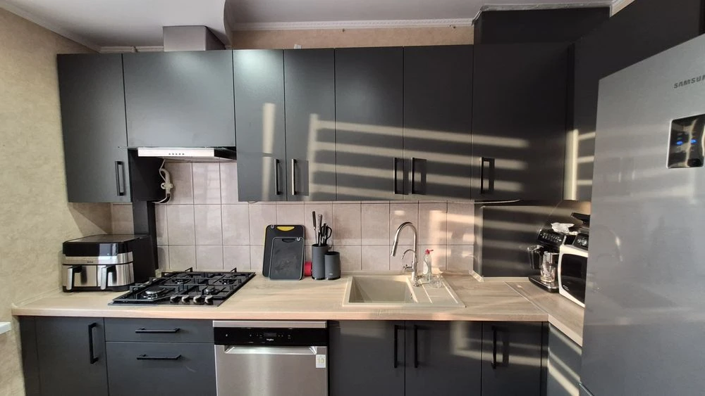 Продам 3 кім, Харківська, Меблі та техніка