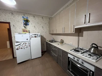 Продам 2 к кв на Свободи новобудова