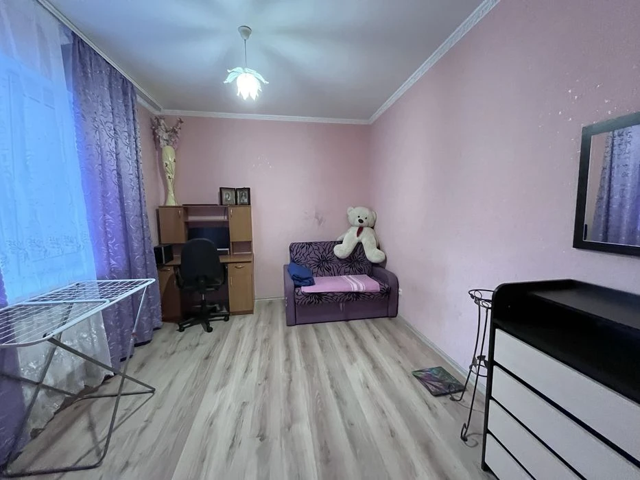 Продам 2 к кв на Свободи новобудова
