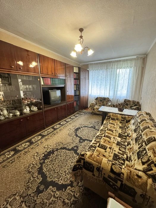 Продам 2-х вул. Чорновола