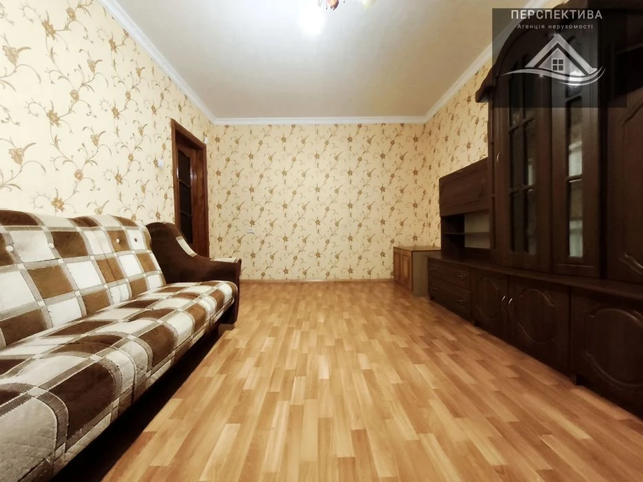 2-кімнатна квартира, Лушпи, 1 поверх!