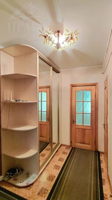 Продаж 1кмн квартири з меблями та технікою
