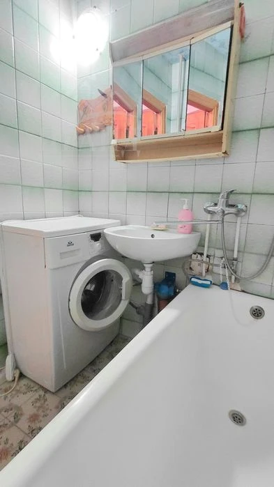 Продаж 1кмн квартири з меблями та технікою