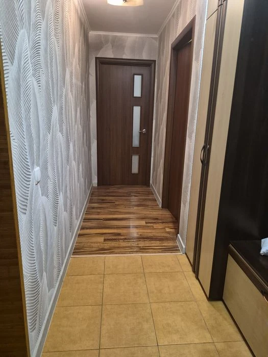 Продам 2х кімнатну Г.Крут авт.опален, меблі, техніка