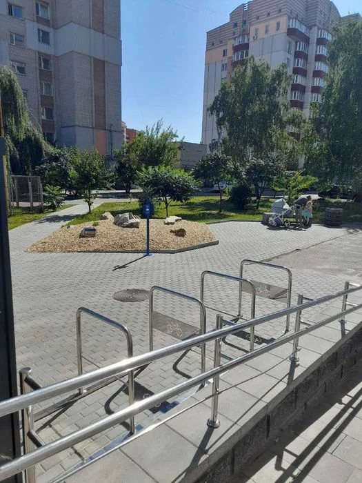 Продаж 2 квартири на пр. Свободи з автономним опаленням.