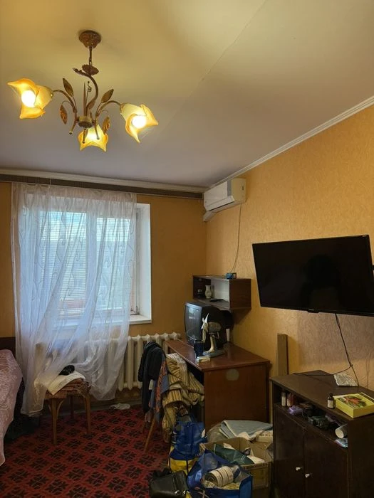 Продаж найкращої 2к квартири з великою площею з ремонтом!