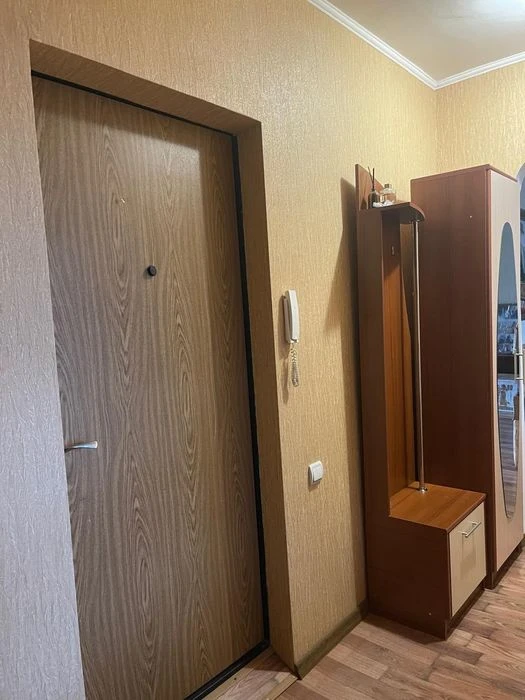 Продам 2 кім, паркова зона, меблі та техніка