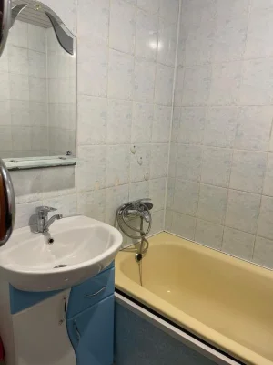 Продам 2 кім, паркова зона, меблі та техніка