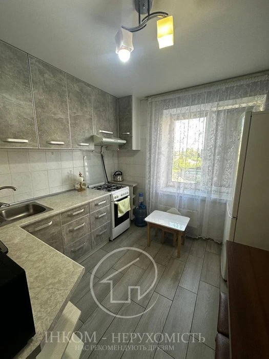 1к квартира "заїхати і жити"! Цегляний будинок