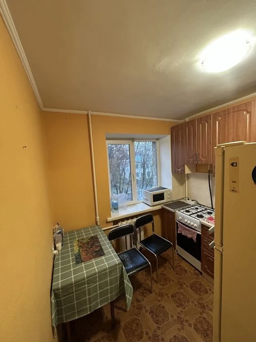 1 кім Троїцька 43