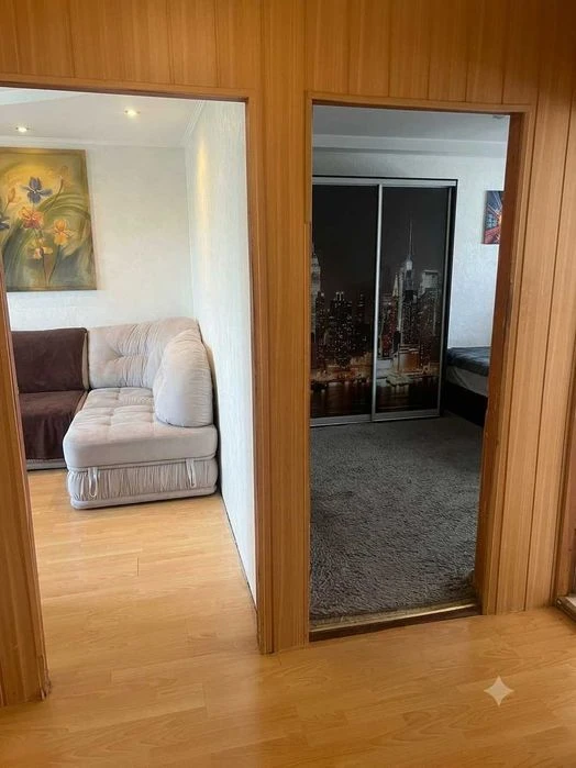 3-х ком квартира СКД, 2 поверх, 2 балкони