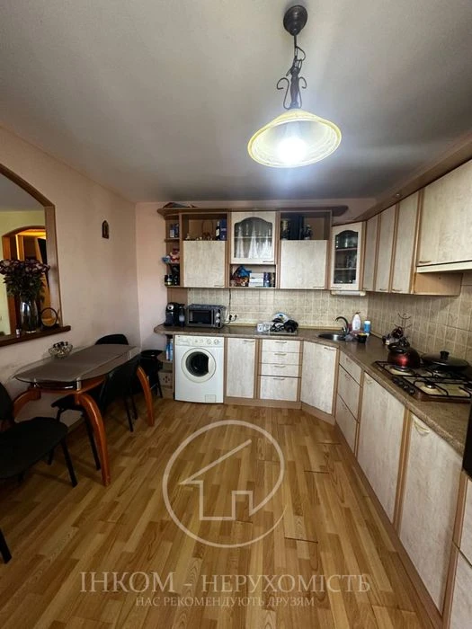 3к квартира ц цегляному будинку, кухня 12м