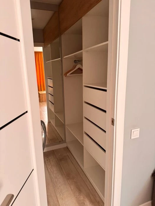 Продам 2х квартира Новобудова Нотекс ( Лавина , оз. Чеха, пр