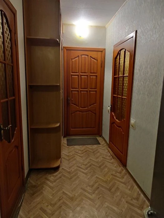 Укомплектована 1 к кв на другому поверсі