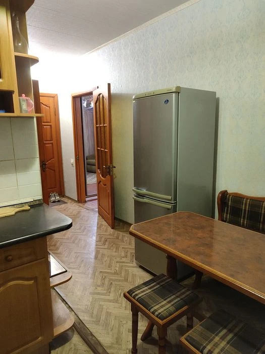 Укомплектована 1 к кв на другому поверсі