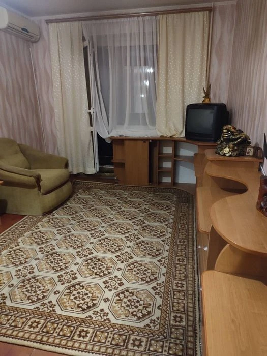 Укомплектована 1 к кв на другому поверсі