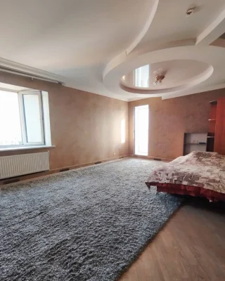 Продаж двокімнатної квартири по вул.Заливна