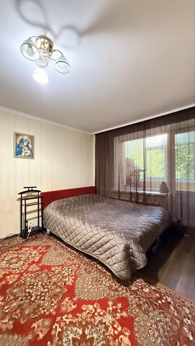 Продаж 1к.кв на проспекті Перемоги