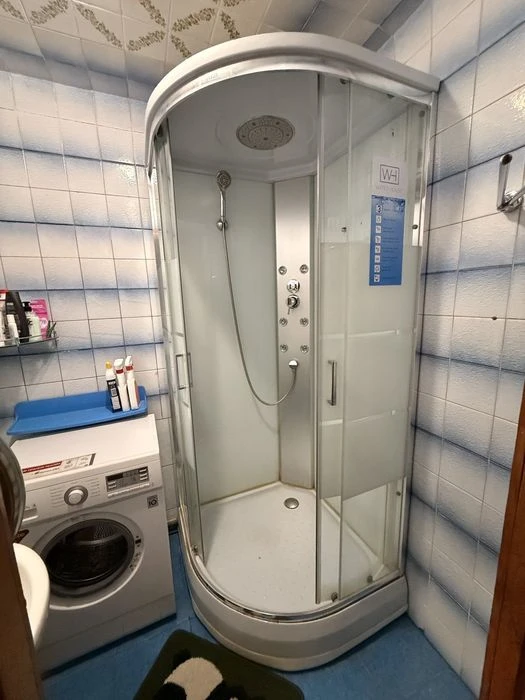 Продаж 3к.кварттри Г.Крут на третьому поверсі