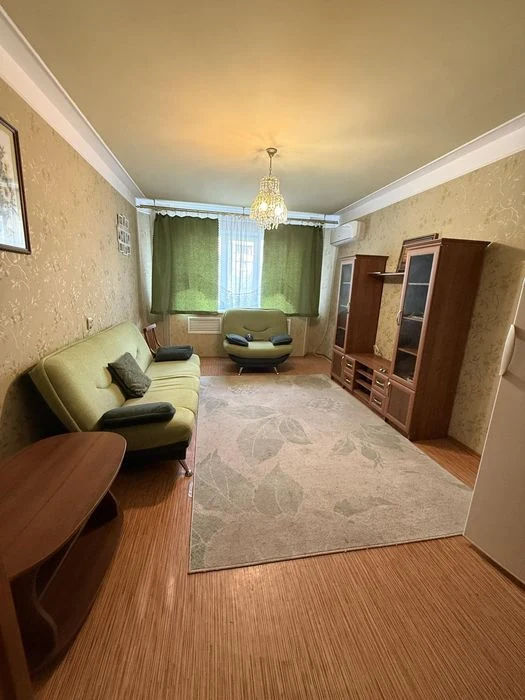 Продаж 3к.кварттри Г.Крут на третьому поверсі