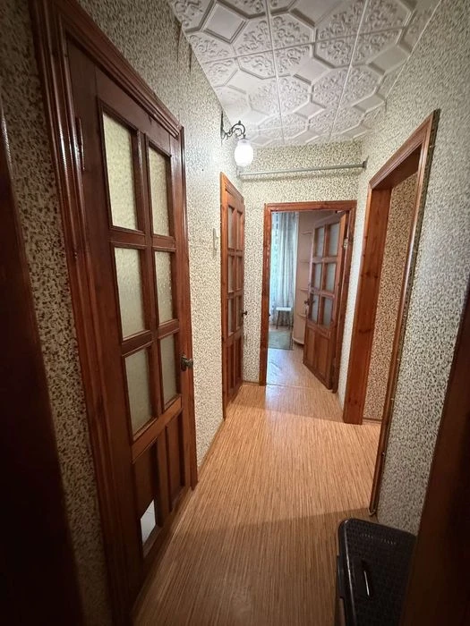 Продаж 3к.кварттри Г.Крут на третьому поверсі
