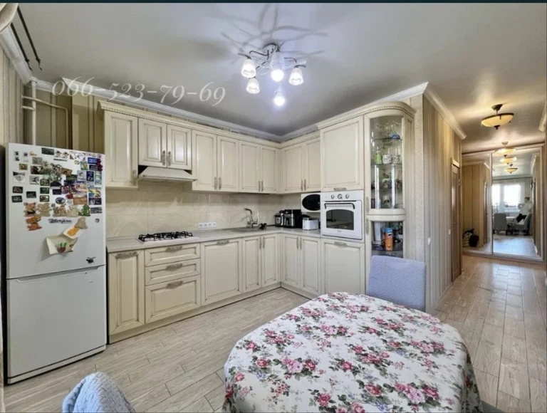 Продам 2 кімнатну квартиру