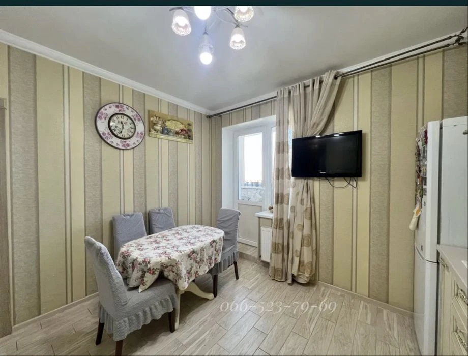 Продам 2 кімнатну квартиру