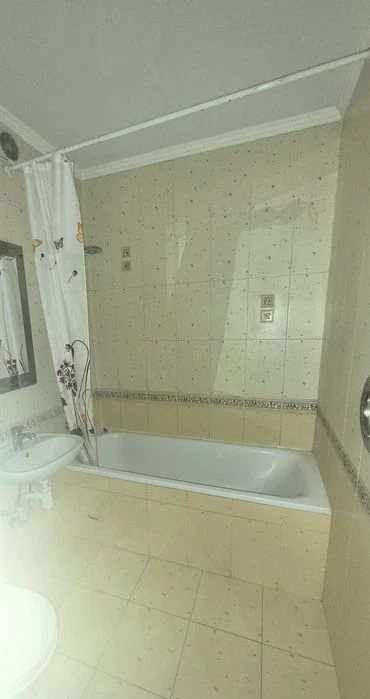 Продам 1 кім, Центр, Меблі та техніка