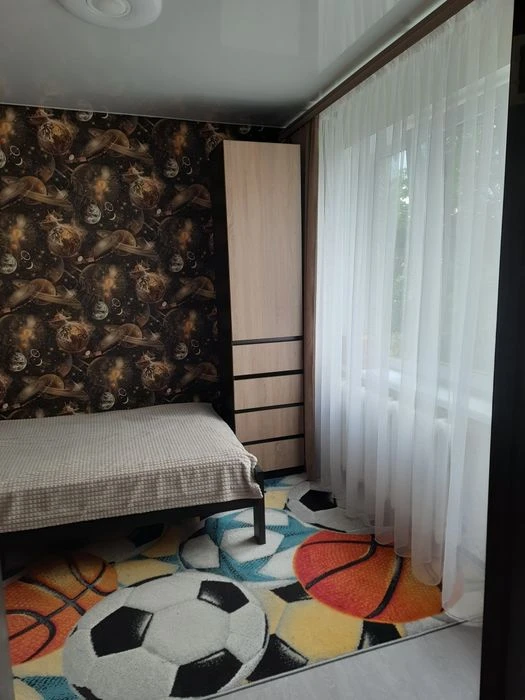 Продам 4 кв вул.СКД,  від власника