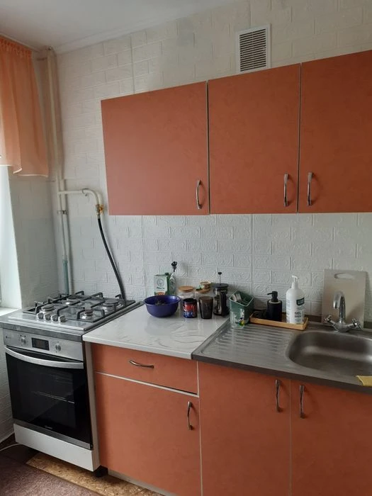 Продам 4 кв вул.СКД,  від власника