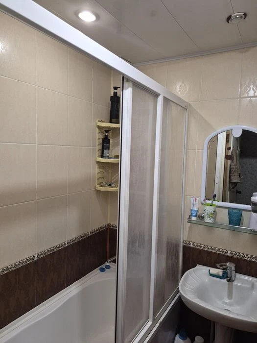 Продам 3х кімнатну квартиру Металургів.  Ремонт. Меблі.  Тех