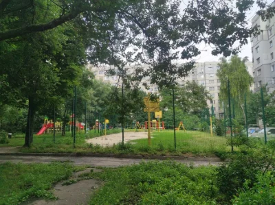 Терміново!Гарна квартира,без ремонту,практично у центрі.Влас