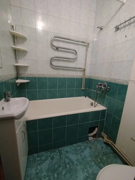 Продаж 2 кім.квартири з автономним /оп.вул.Харківська.