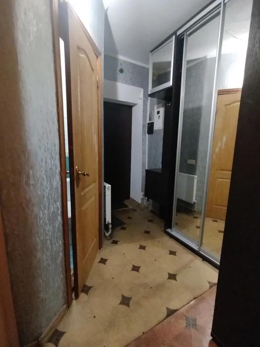 Продаж 2 кім.квартири з автономним /оп.вул.Харківська.