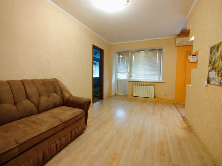 Продаж 2 кім.квартири з автономним /оп.вул.Харківська.