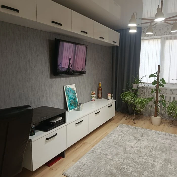 Продаж 3к квартири, Героїв Крут.