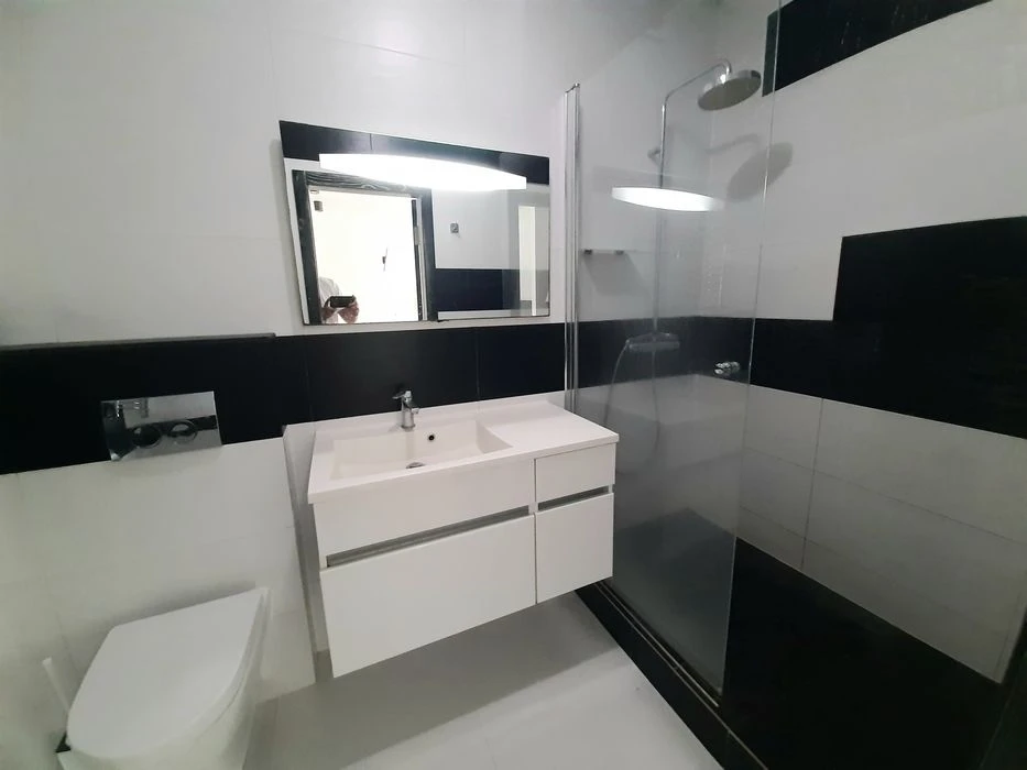 Продам 1кім з АО, Паркова Зона, свій двір, Меблі та техніка