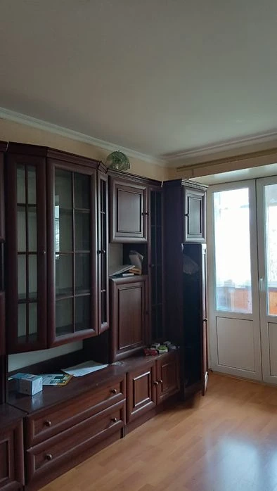 Продаж велика 2 к Кондратьєва 3 поверх