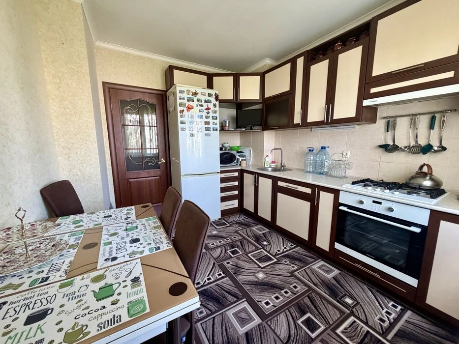 Продаж 4 кімн. квартири