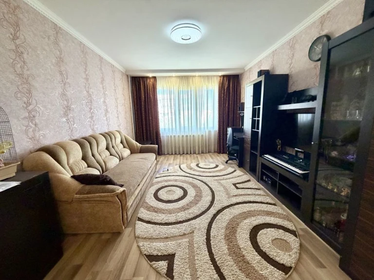 Продаж 4 кімн. квартири