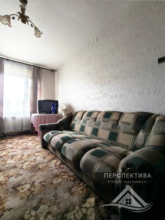 1-кімнатна квартира на середньому поверсі, вул . Польська
