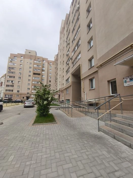 Продам 2к.в новому будинку проспект Свободи 16