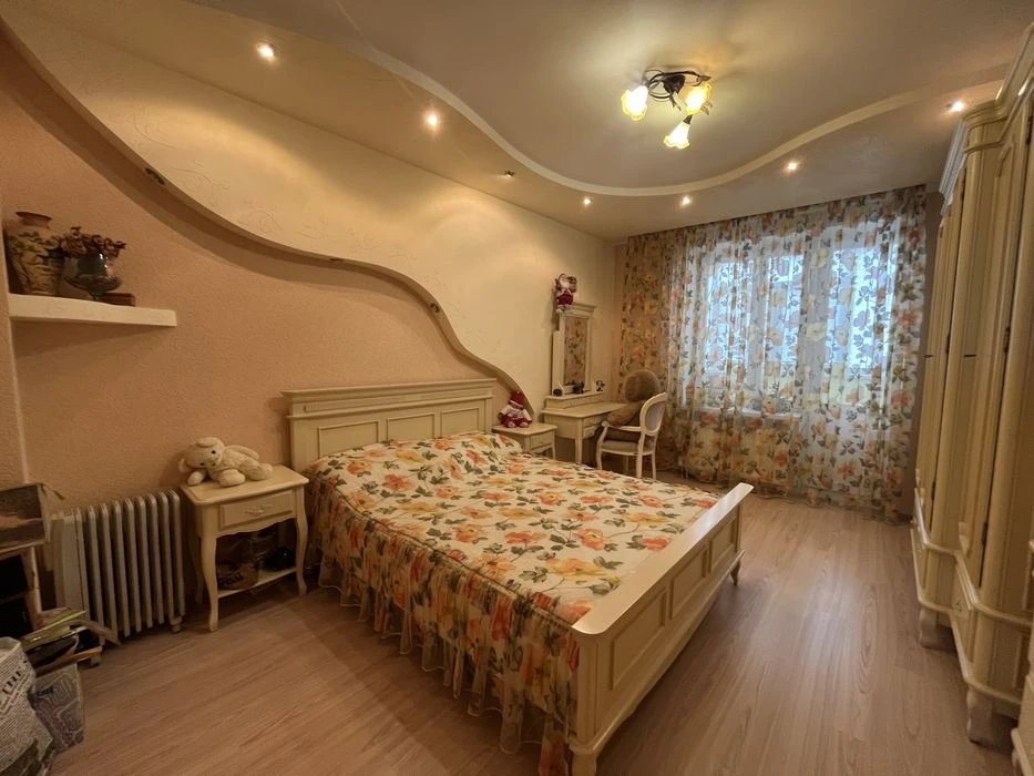 Продаж 3 к квартири в новобудові з гарним ремонтом, 5 поверх