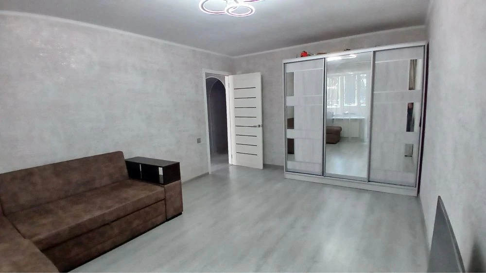 Квартира з гаражем, 4 поверх