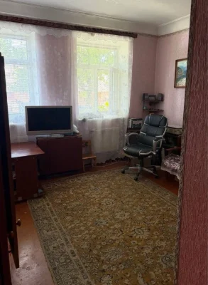 2-кімнатна квартира з автономним опаленням